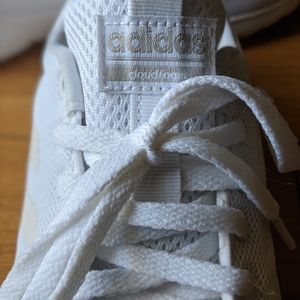 Women's Size 9 White Adidas